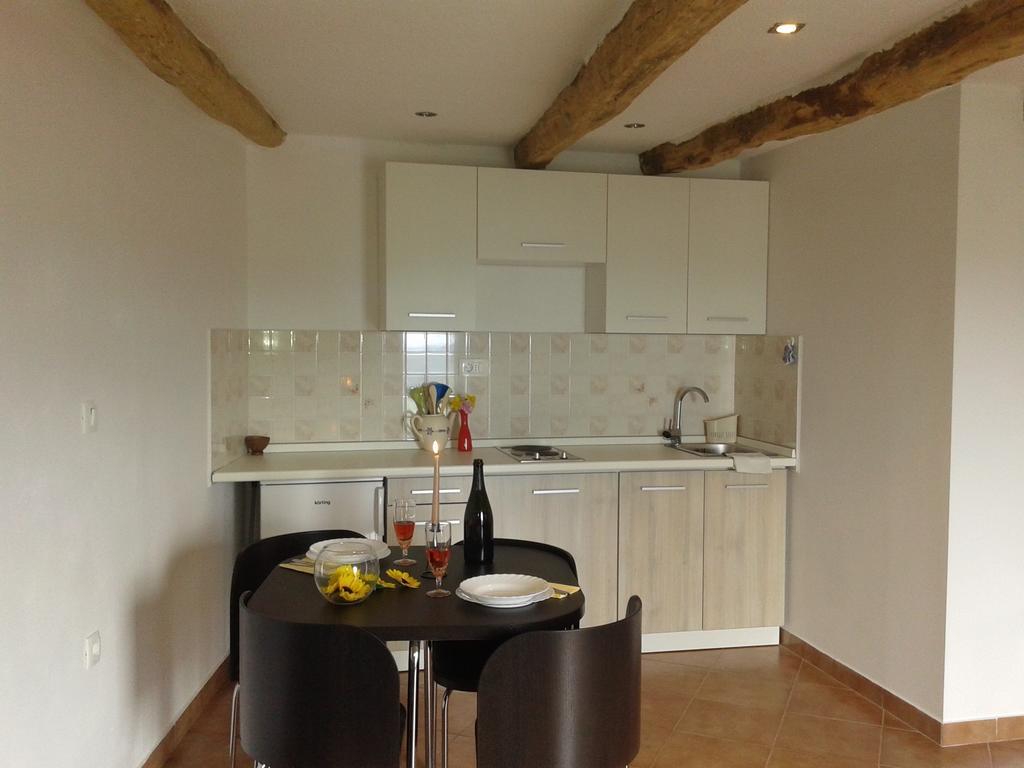 Apartment Bella Vista 2 Buzet Pokoj fotografie